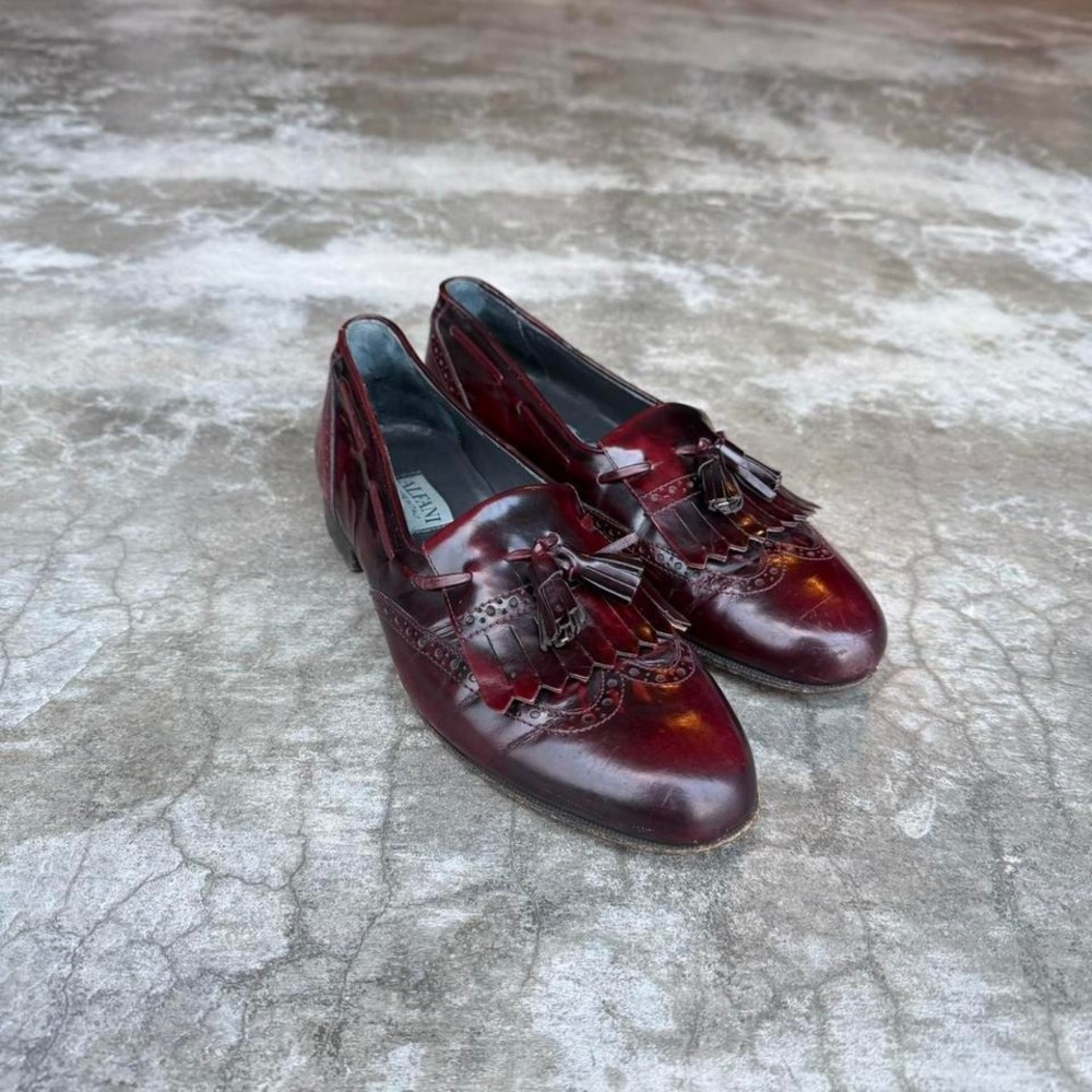 Vintage 90's ALFANI MADE IN ITALY Black Cherry red shiny leather tassel loafers - Picture 5 of 8